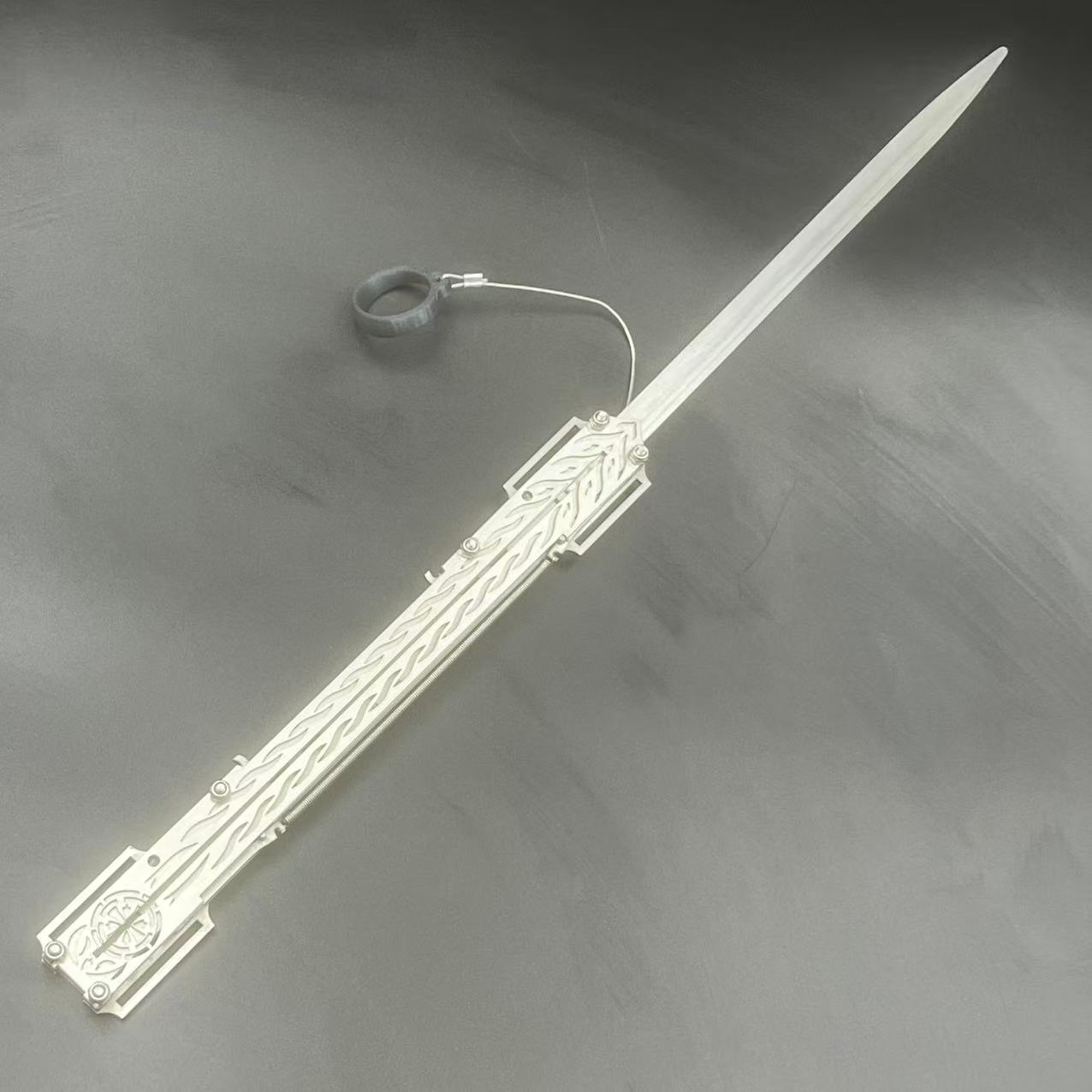 Cosplay Prop Dagger - Volwassen Halloween Prop roestvrijstalen elastische mouwzwaard